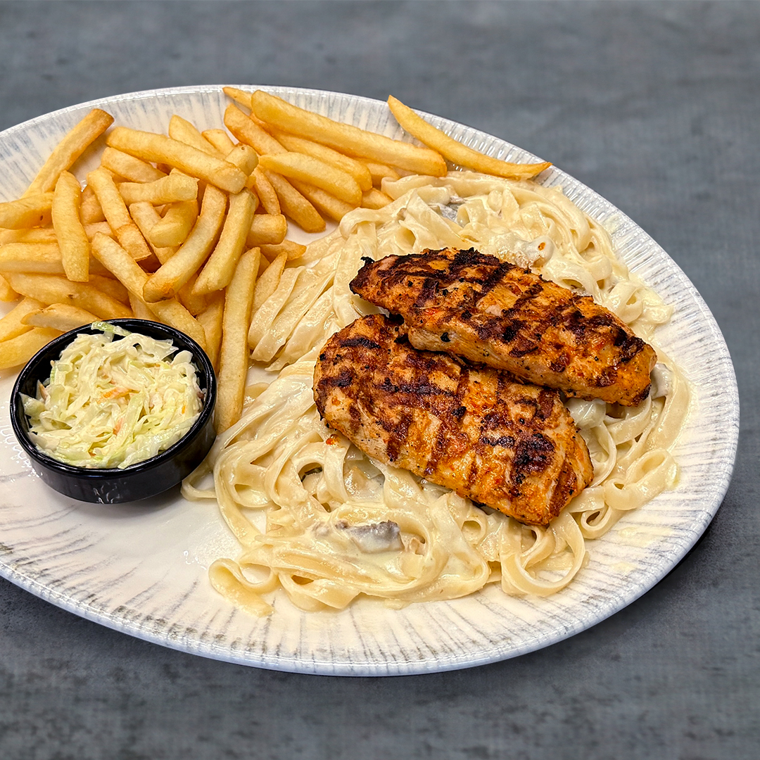 Grilled chicken tagliatelle